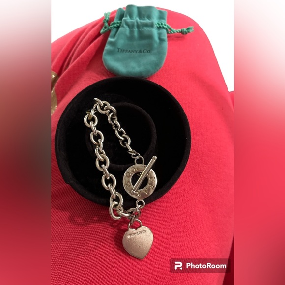 Tiffany & Co toggle bracelet 🎊🎉HOST Pick 3/01 - Picture 2 of 4